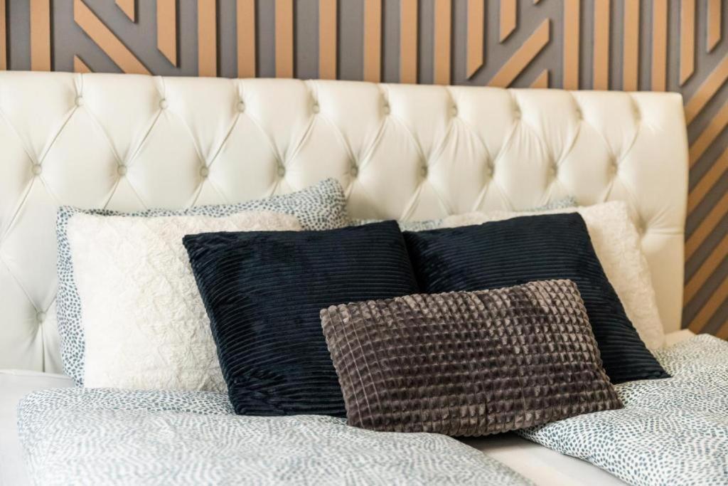 Deluxe Quentin Home Next To The Fashion Street ブダペスト エクステリア 写真