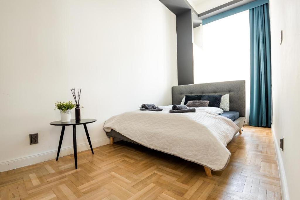 Deluxe Quentin Home Next To The Fashion Street ブダペスト エクステリア 写真