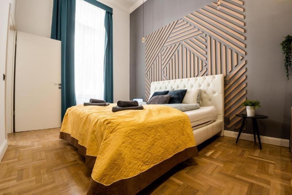Deluxe Quentin Home Next To The Fashion Street ブダペスト エクステリア 写真